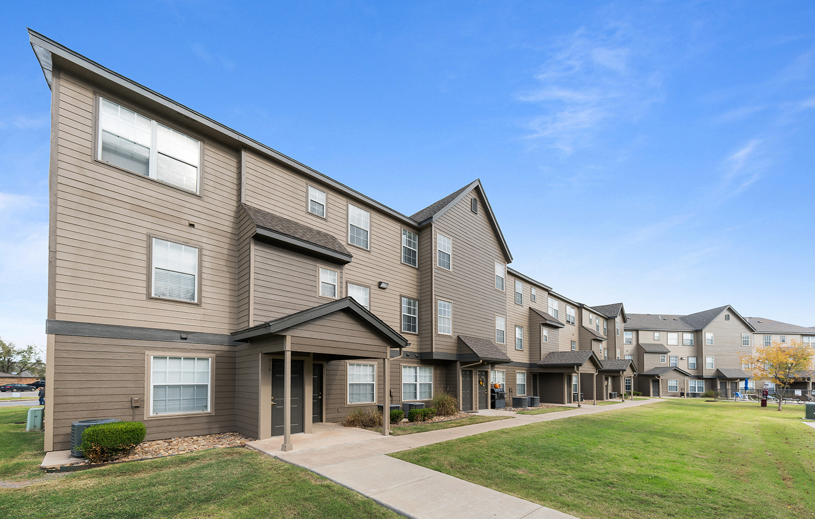 Apartments in Lawton, OK The Bristol Apartments & Townhomes